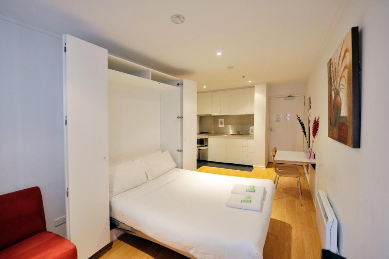 Ozstays Apartments, Melbourne